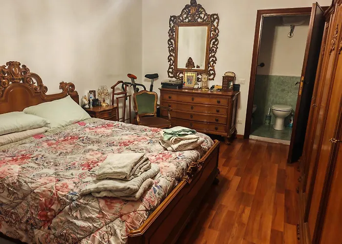 아파트 5 Metro Stop To Colosseo *